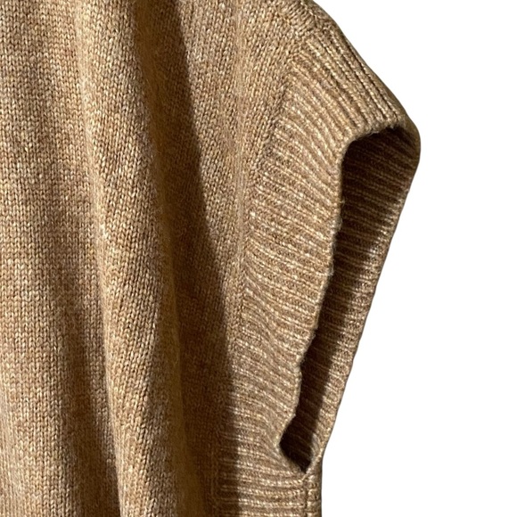 J.Crew Women’s L/XL Wool Blend Turtleneck Poncho Tan NWT Cozy Relaxed Fit - Picture 6 of 11